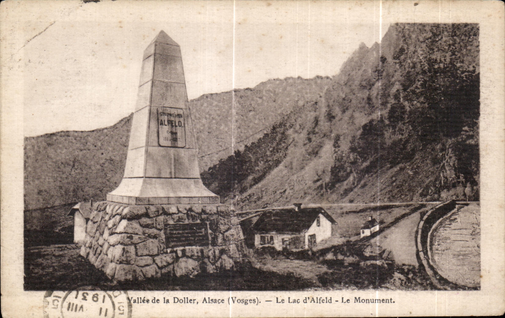 CPA Vallee de la Doller Alsace Le Lac d Alfeld Le Monument