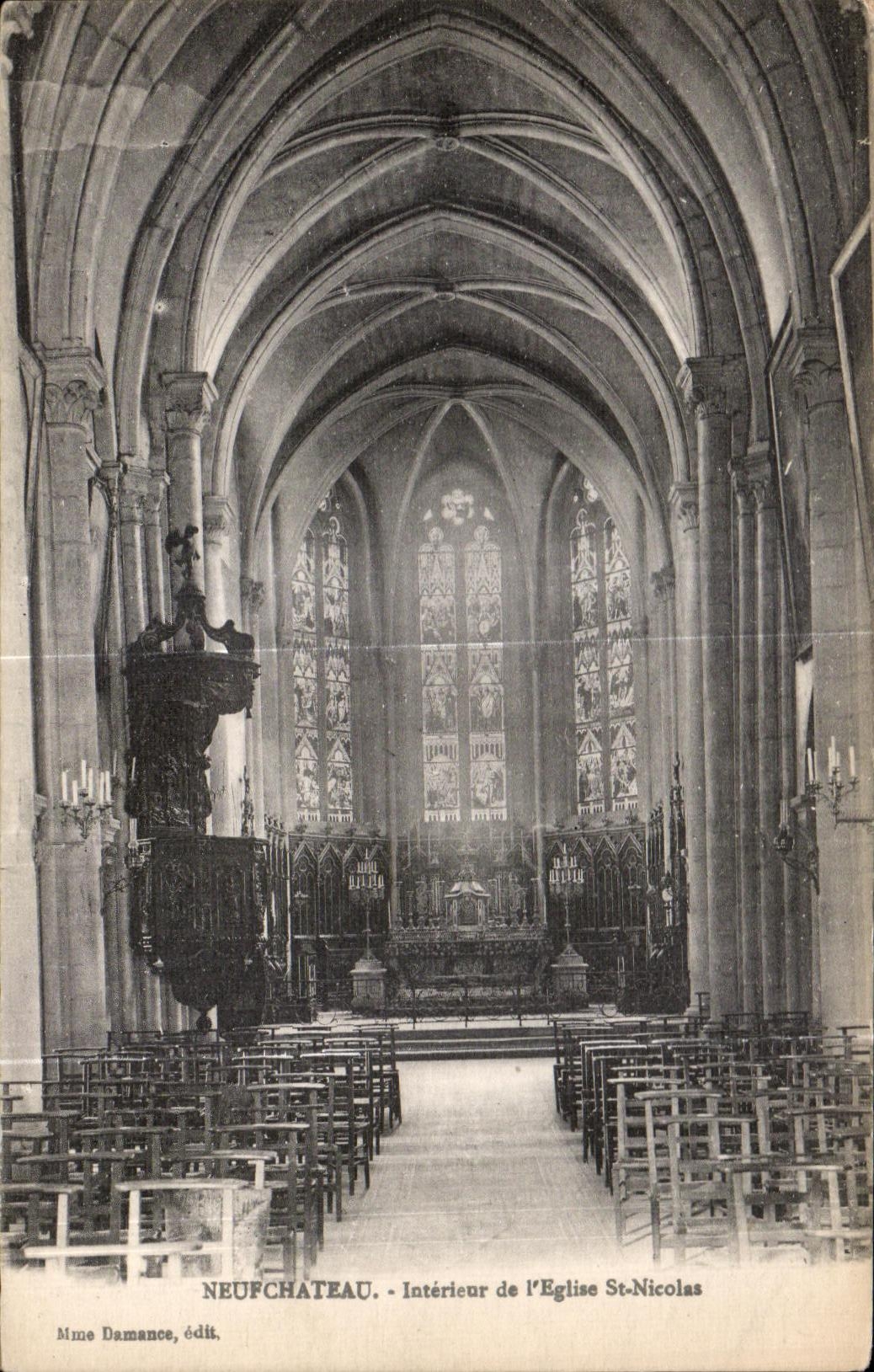 CPA Neufchateau Interieur de l Eglise St Nicolas