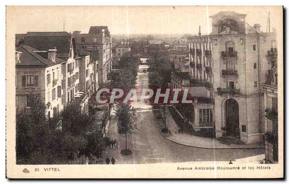 CPA Vittel Avenue Ambroise Bouloumie et Les Hotels