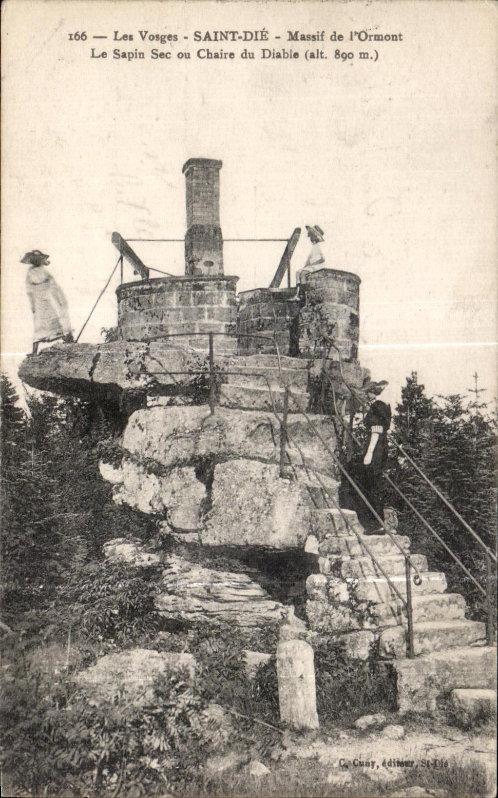 CPA Saint Die Rue Les Vosges Massif De L Ormont Le Sapin Sec Ou Chaire Du Diable