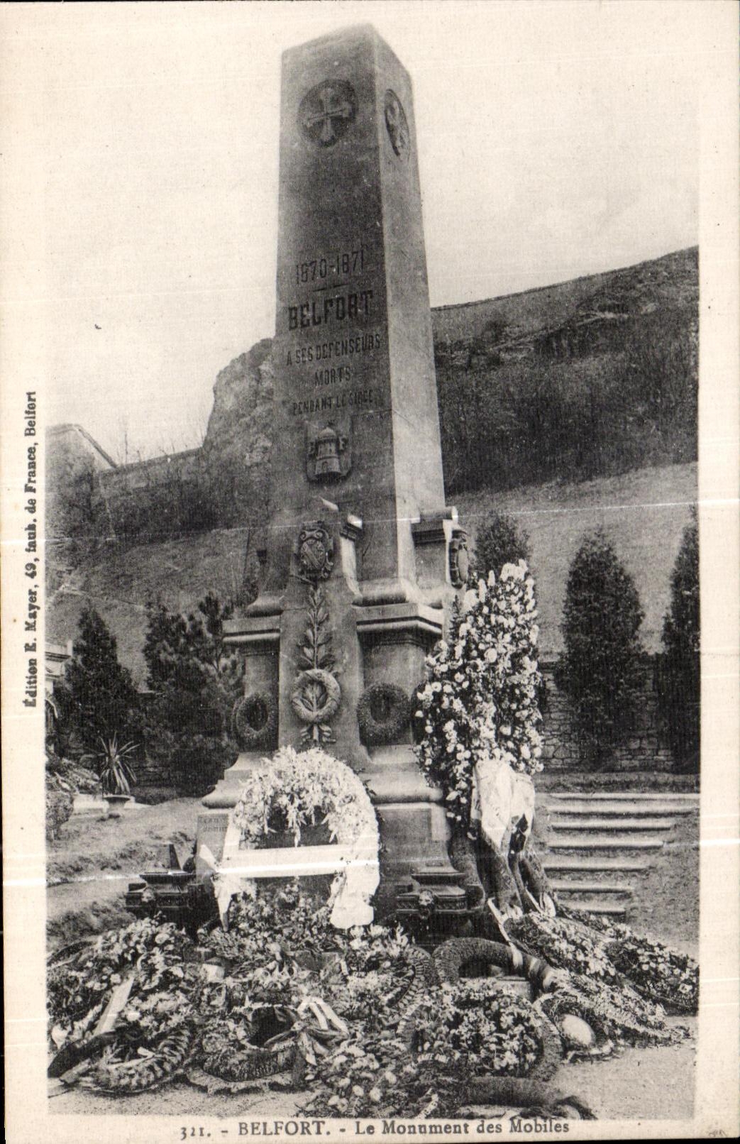 CPA Belfort Le monument des Mobiles Militaria 