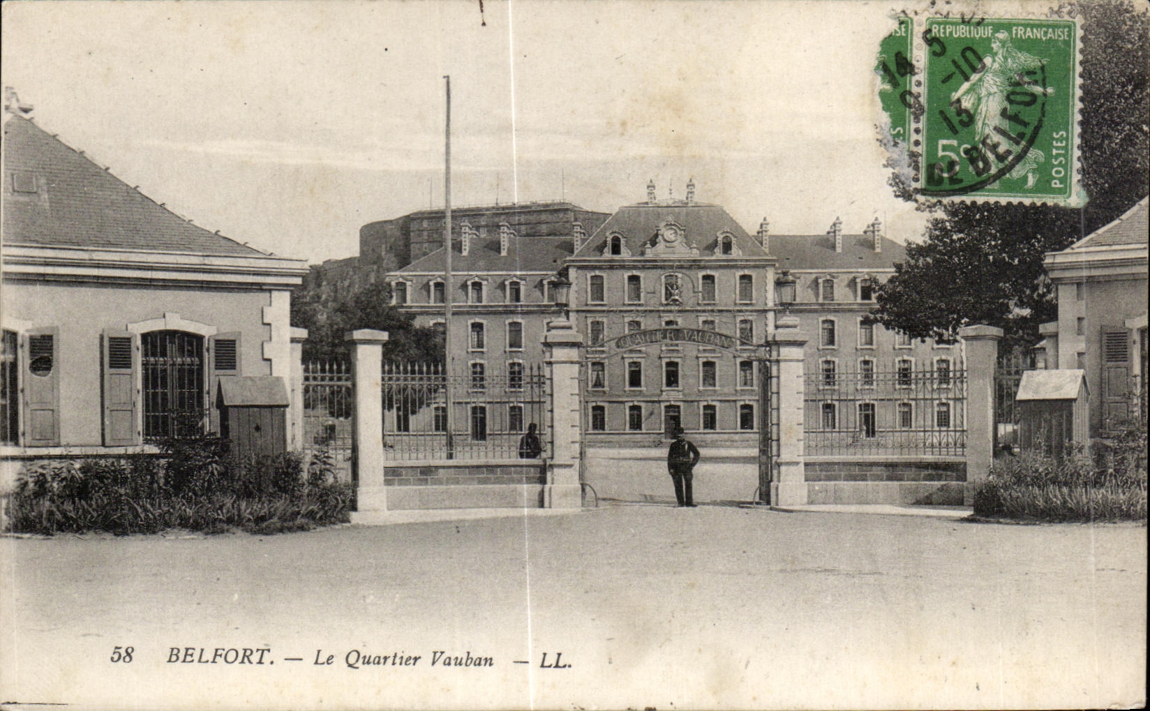CPA Belfort Le Quartier Vauban militaria 