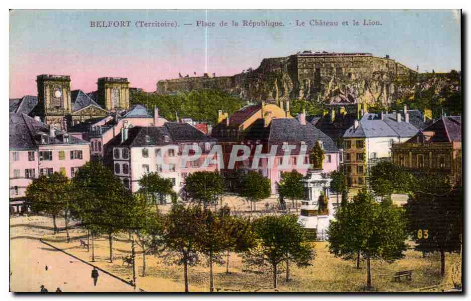 CPA Belfort (Territorie) Place de la Republique Le Chateau et le Lion