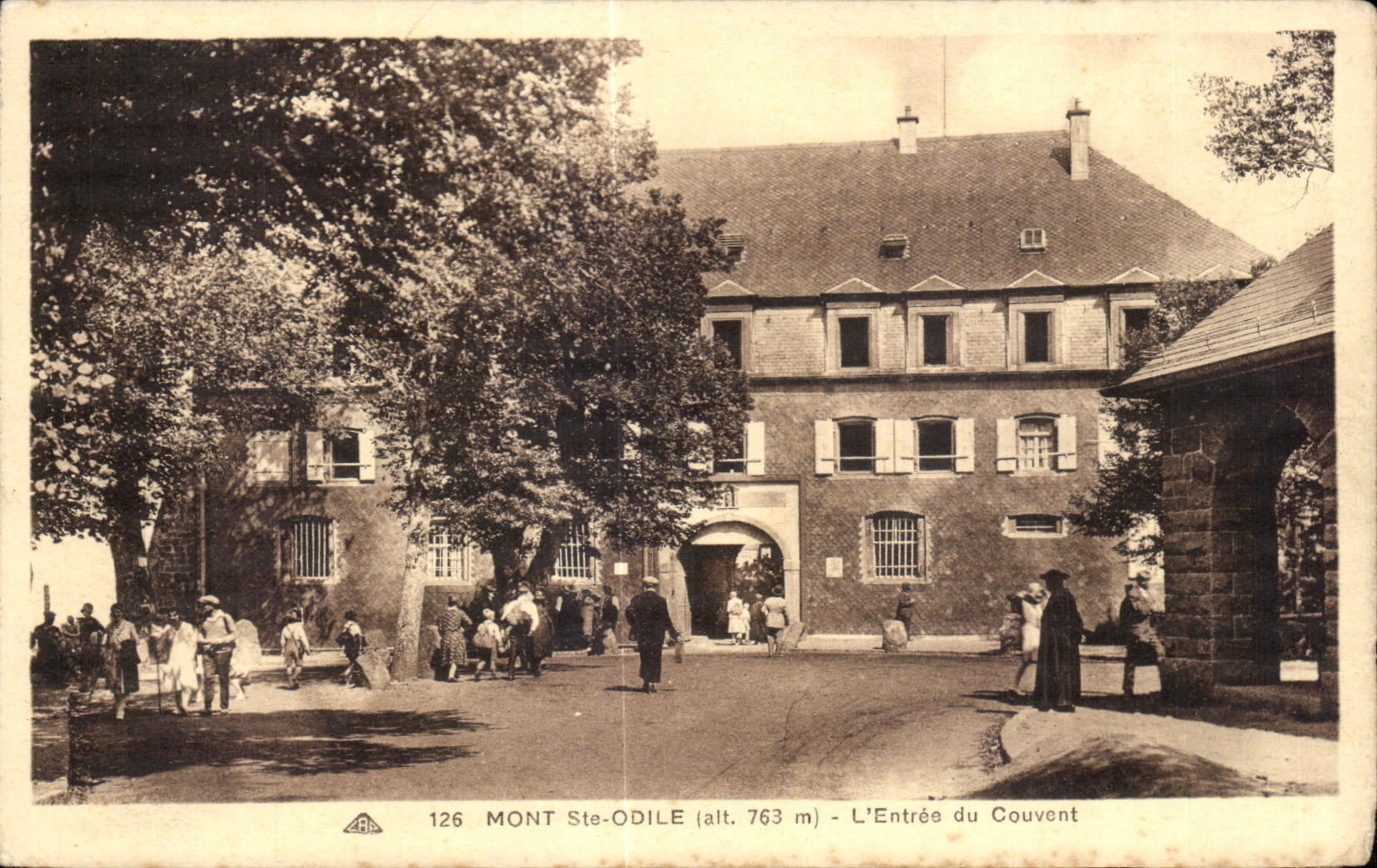 CPA Mont Ste Odile l Entree du Couvent