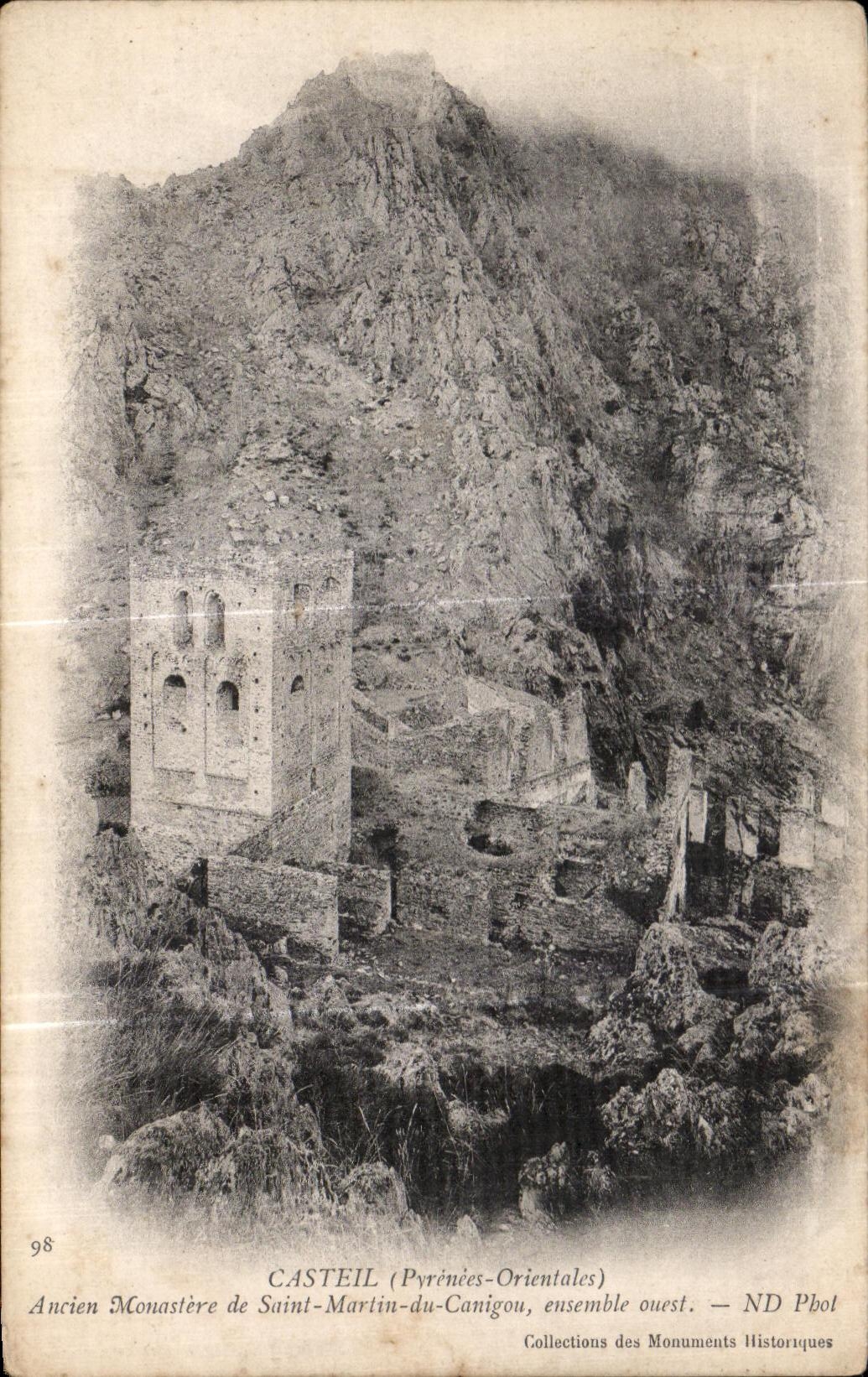 CPA Casteil Ancien Monastere de Saint Martin du Canigou ensemble ouest