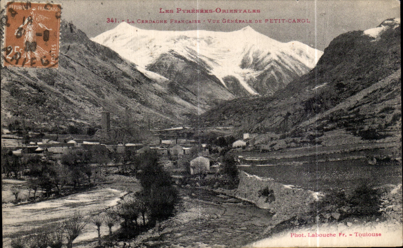 CPA Les Pyrenees Orientales Vue Generale de Petit Carol Cerdagne Francaise