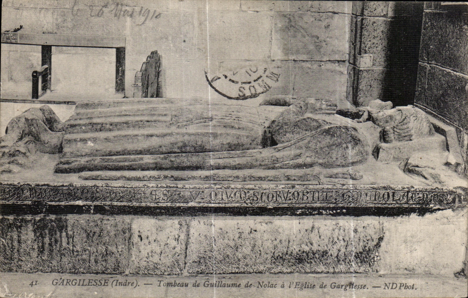 Gargilesse (Indre) — Tombeau de Guillaume de Nolac à l'église de Gargilesse — ND Pbot.