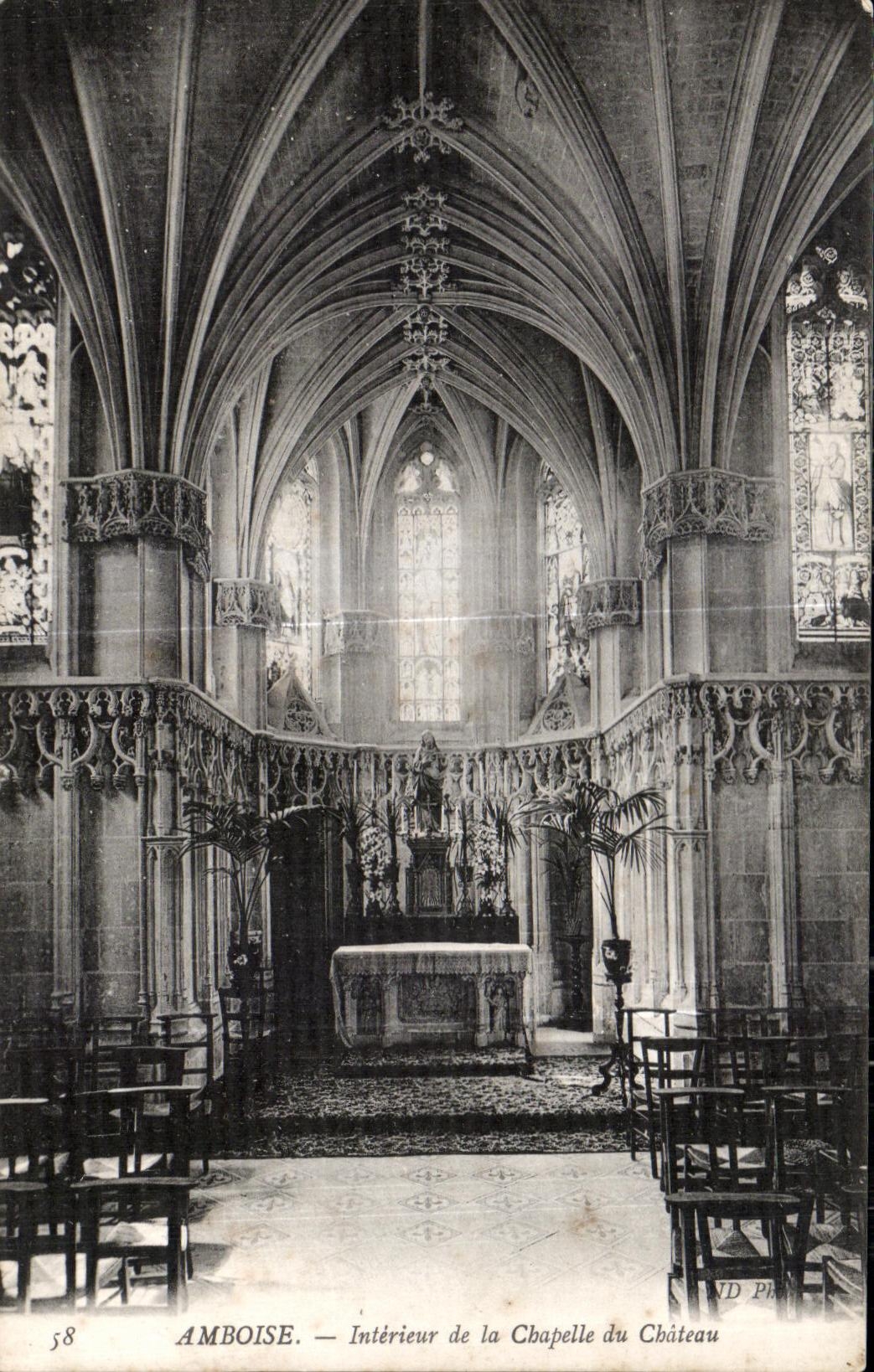 CPA Amboise Interieur de la Chapelle du Chateau