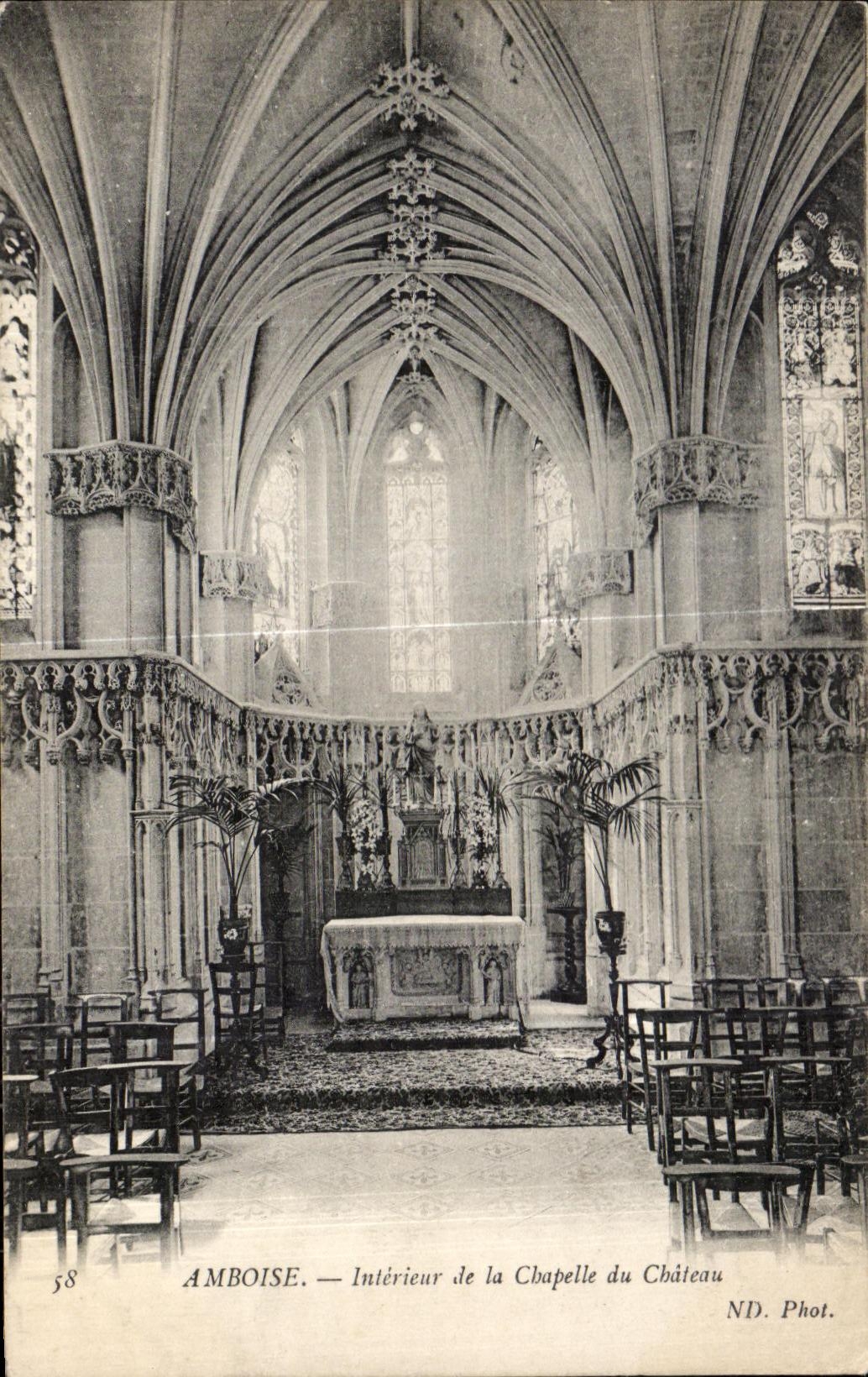 CPA Amboise Interieur de la Chapelle du Chateau
