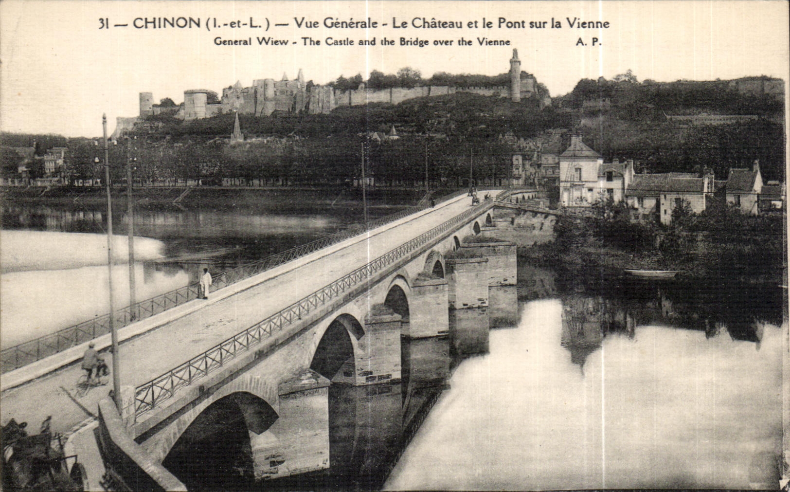 CPA Chinon Vue Generale Le Chateau et le Pont sur La Vienne