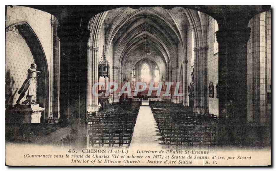 CPA Chinon Interieur de Eglise st Etienne Statue de Jeanne d arc