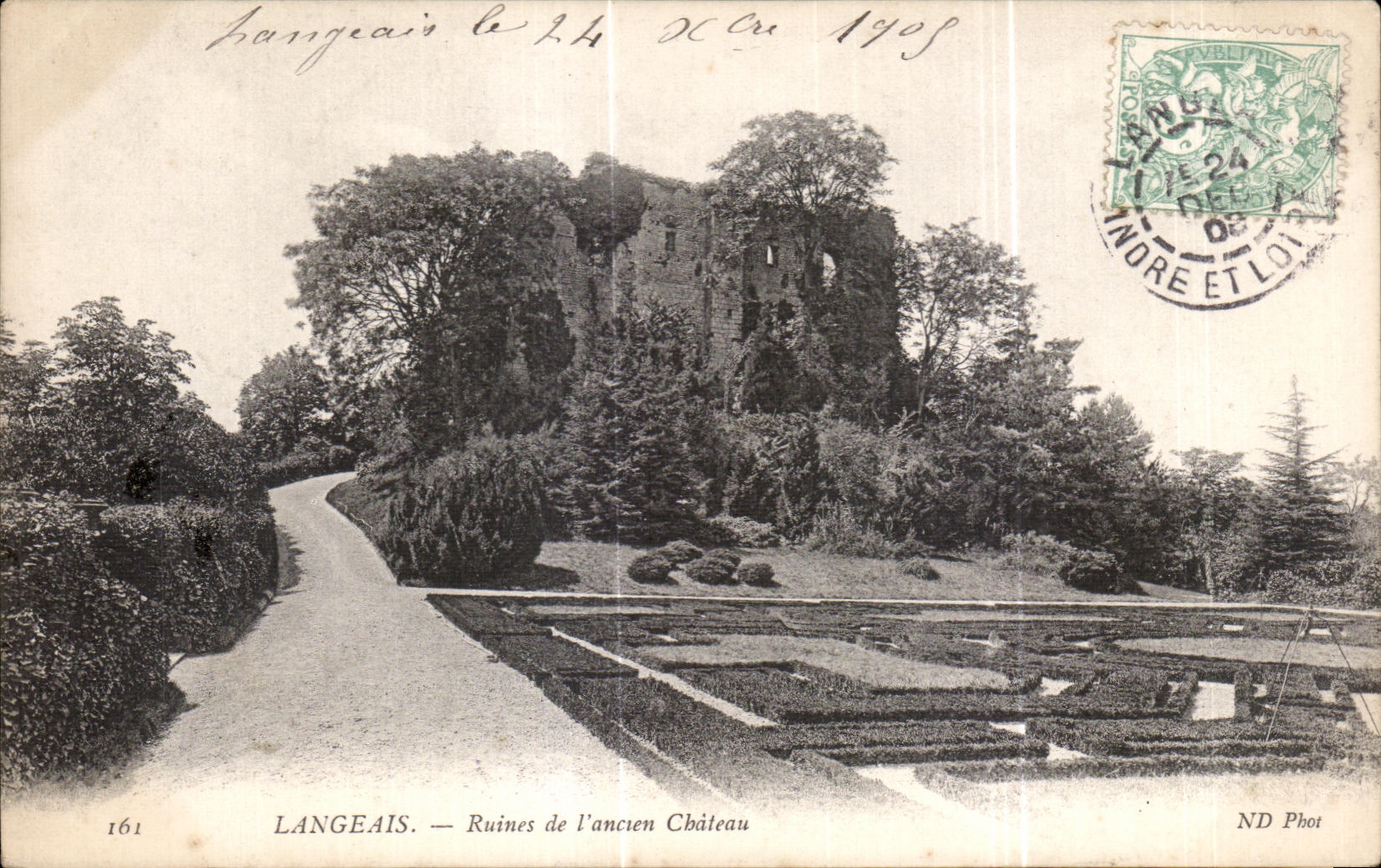 CPA Langeais Ruines de I ancien Chateau 