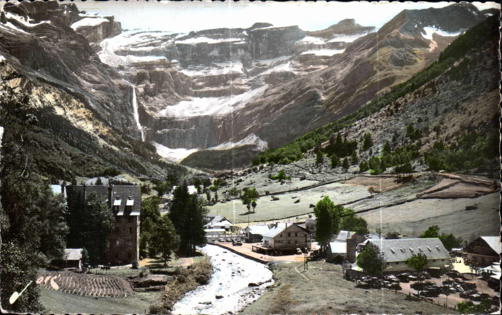 CPA Gavarnie Toute La France ED Jove Le Cirque et le Gave