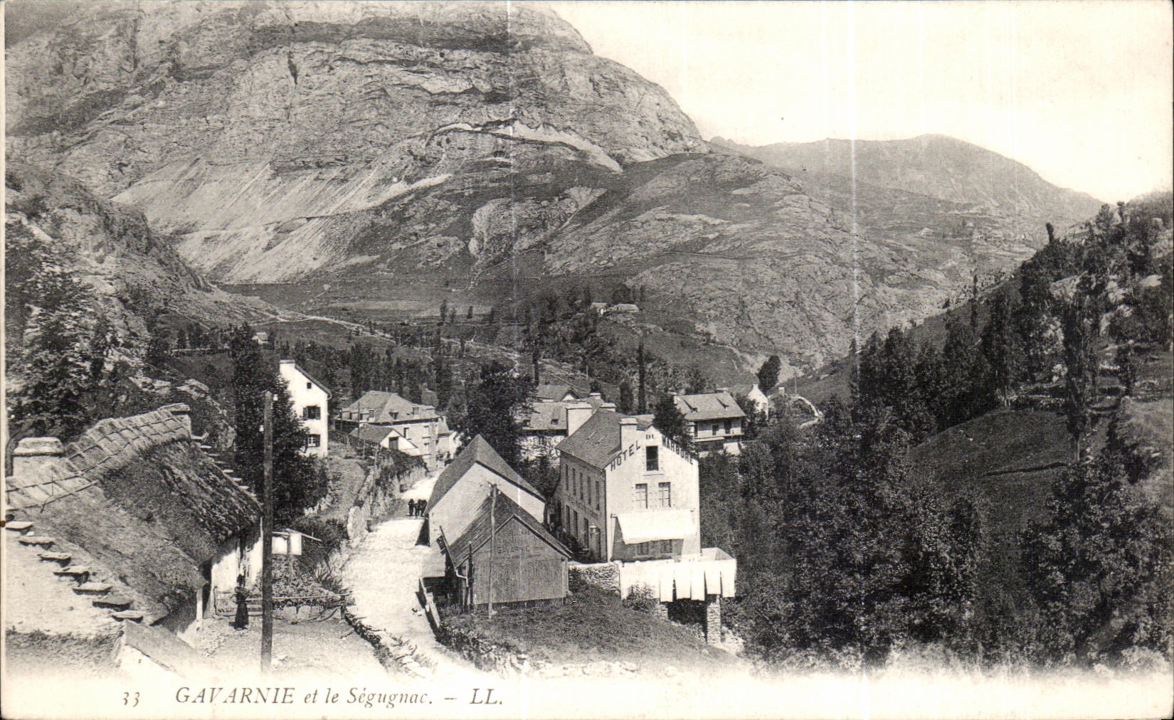 CPA Gavarnie et la Segunac
