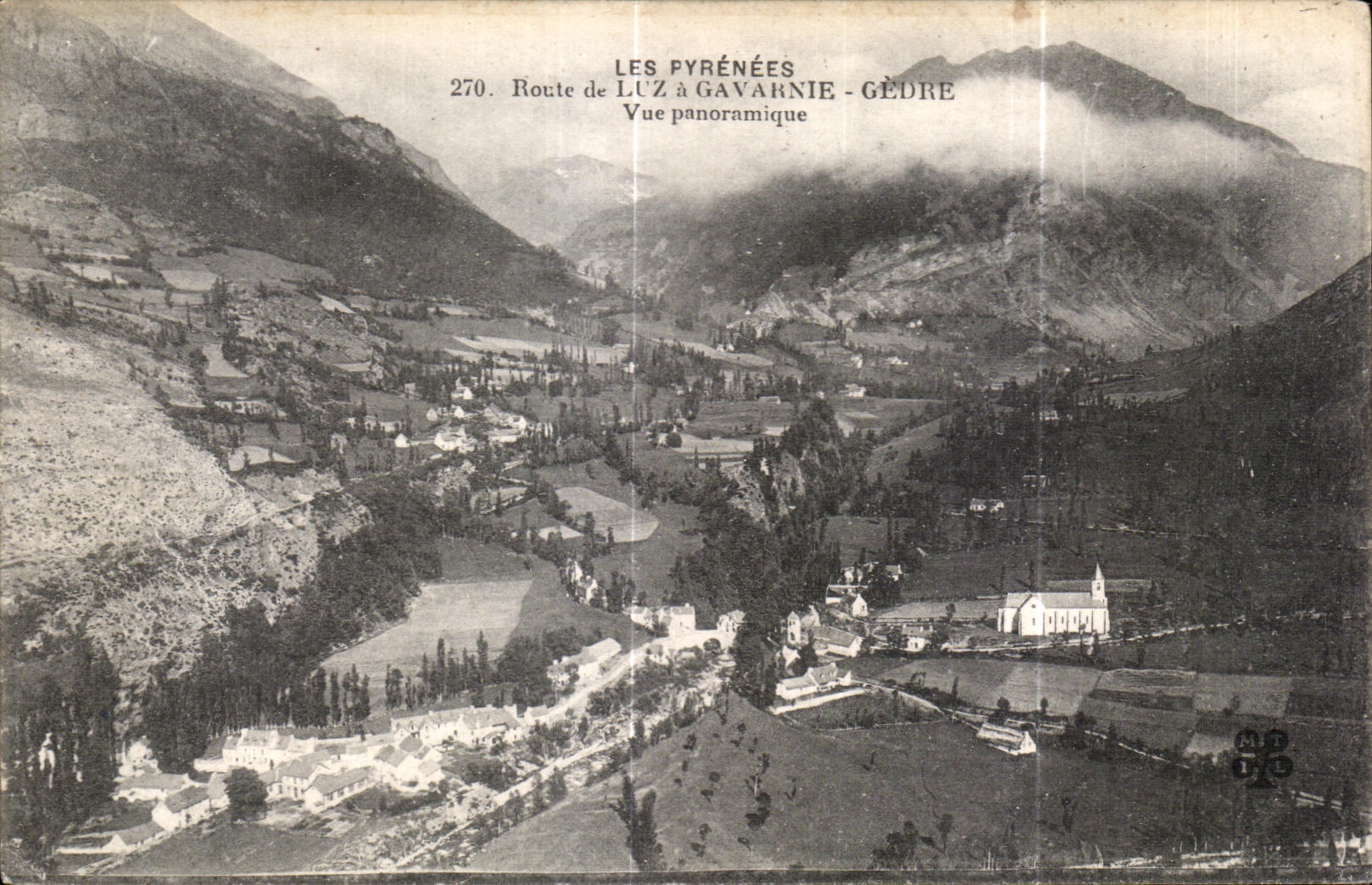 CPA Gavarnie Les Pyrenees Route de Luz Gedre Vue Panoramique