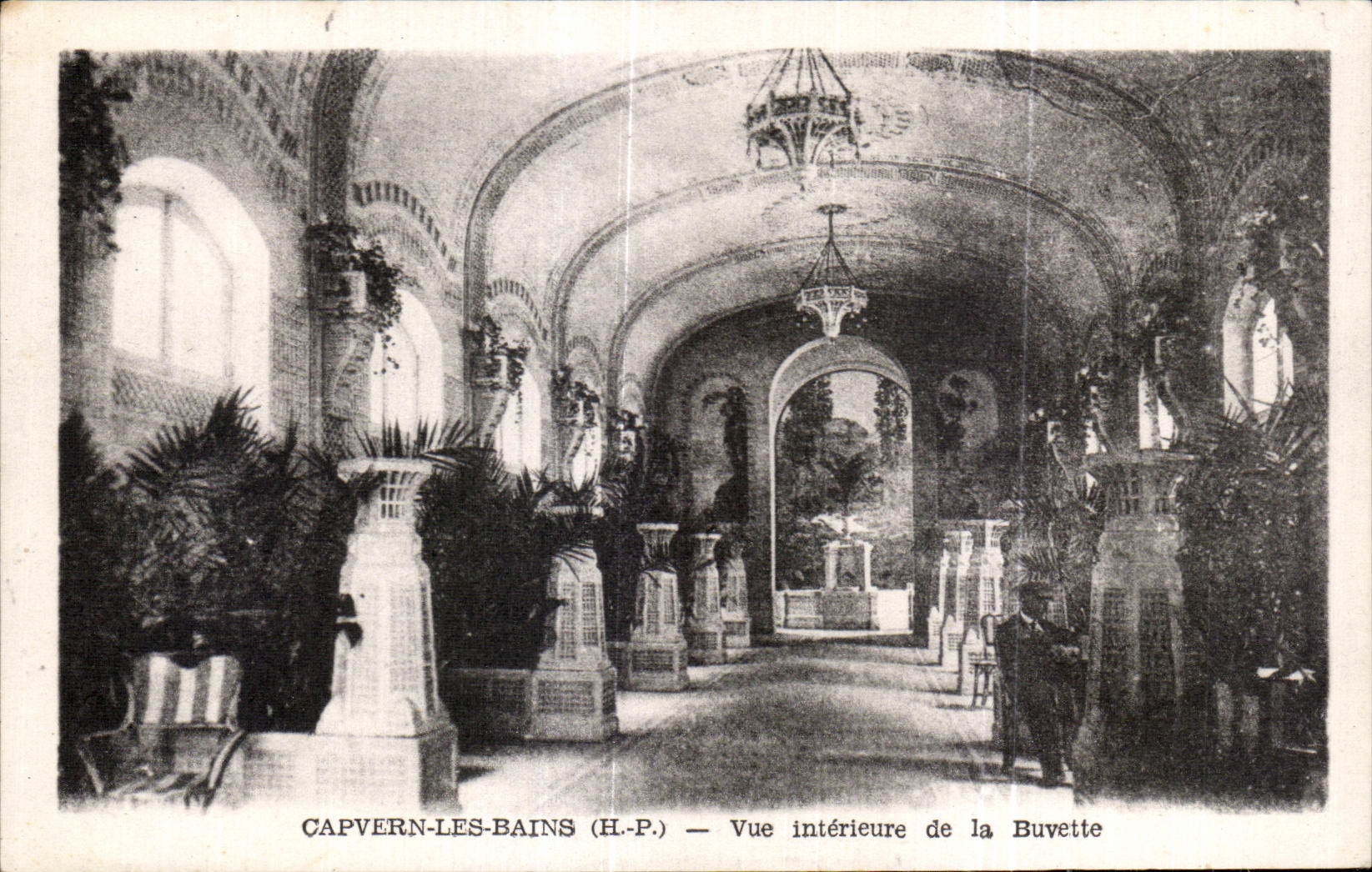 Capvern-les-Bains (H.-P.) — Vue intérieure de la Buvette