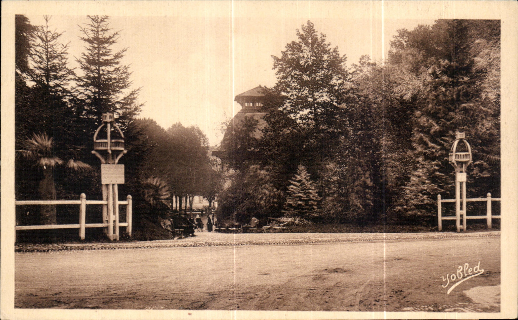 Entrée de la Butette et des Thermes — Capvern (Htes-Pyrénées) — Phototype Marcel Débory