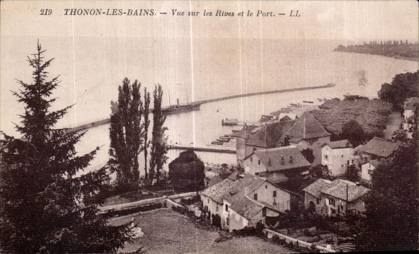 Thonon-les-Bains — Vue sur les Rives et le Port — LL