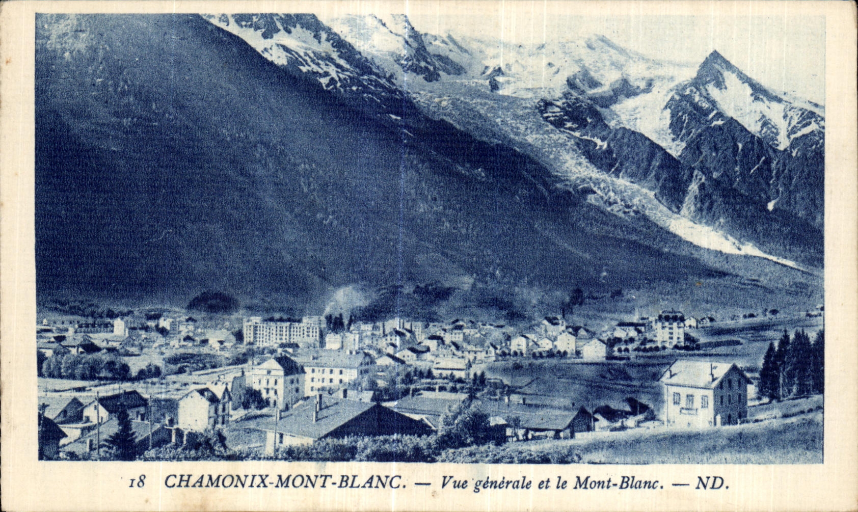 CPA Chamonix Mont Blanc Vue generale et le Mont-Blanc 