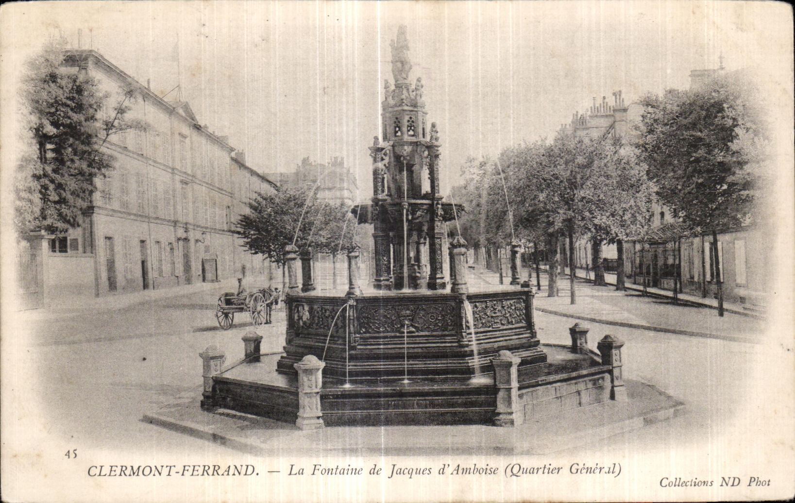 CPA Clermont Ferrand La Fontaine De Jacques d Amboise