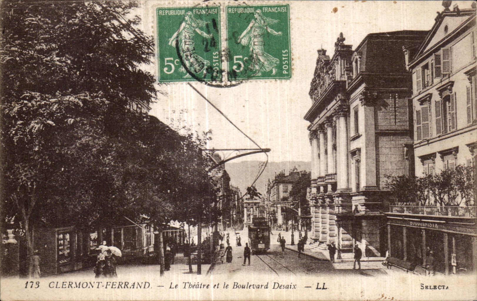CPA Clermont Ferrand Le Theatre et le Boulevard Dasaix