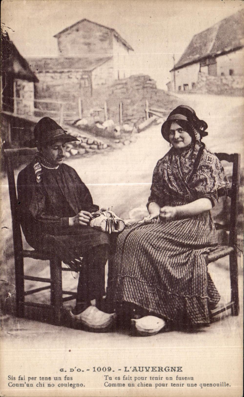 L'Auvergne — Couple en tenue traditionnelle — G. D'O. n° 1009