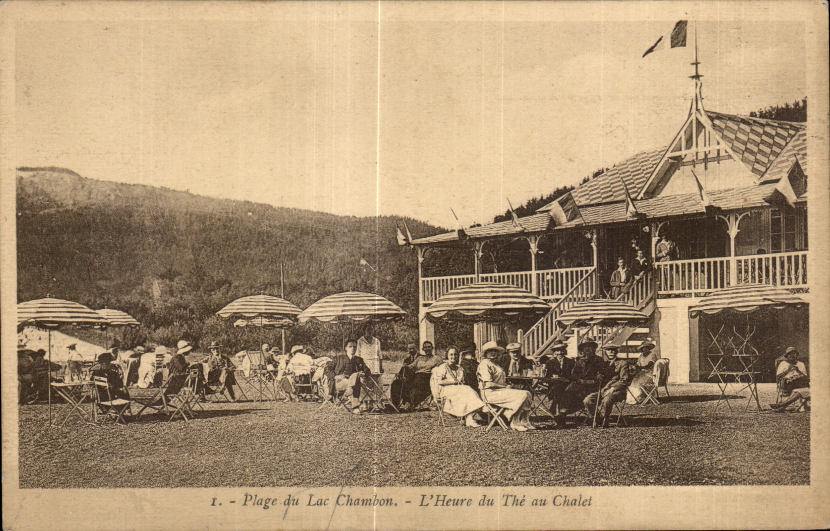 CPA Plage du Lac Chambon L Heure du The au Chalet