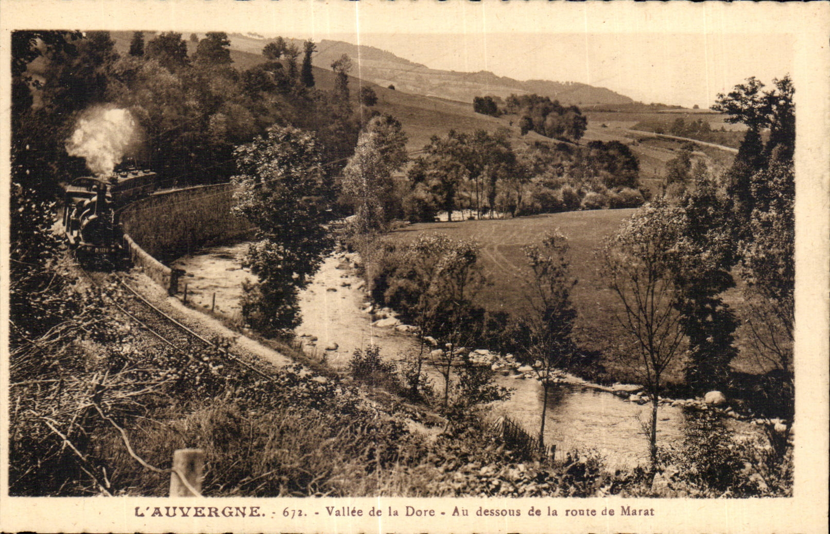 L'Auvergne - 672 - Vallée de la Dore - Au-dessous de la route de Marat