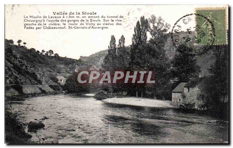 CPA Vallee de la Sioule Le Moulin de Lavaux a en amont du tunnel de Chouvigny a l entree des gorges de la Sioule