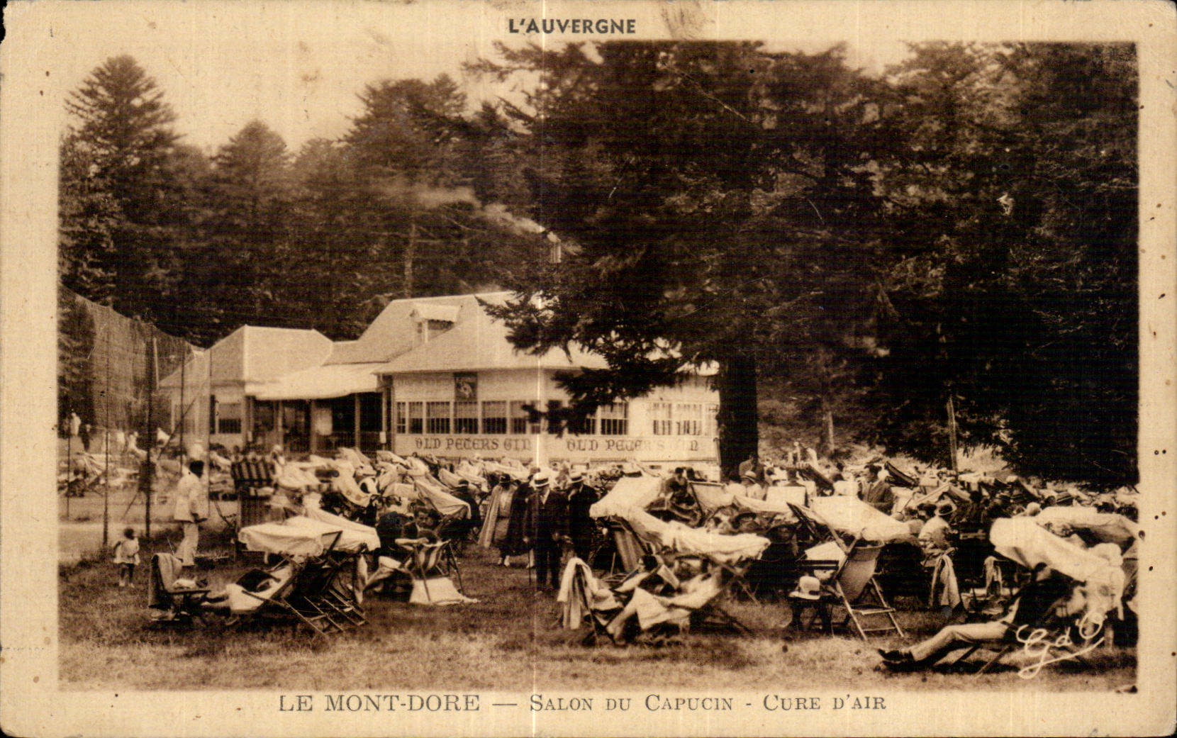 CPA L Auvergne Le Mont Dore Salon Du Capucin Cure D air
