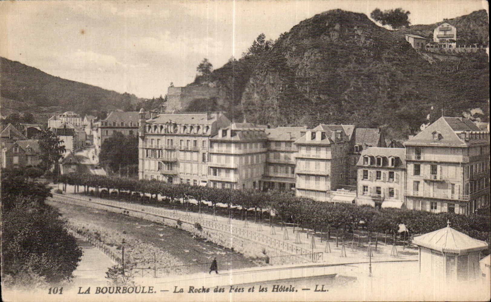 La Bourboule — La Roche des Fées et les Hôtels — LL. — N° 101
