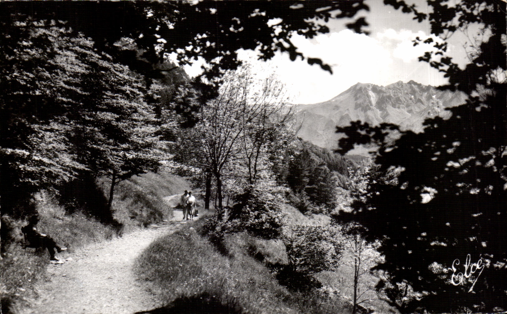Vue de la Vallée de Sancy — Le Mont-Dore — Éditeur E. Lice