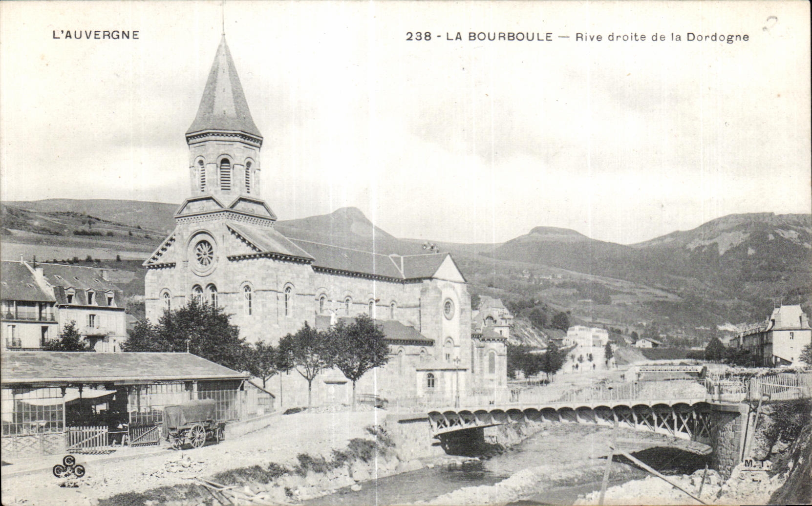 La Bourboule — Rive droite de la Dordogne — L'Auvergne, éditeur L'Auvergne, n° 238