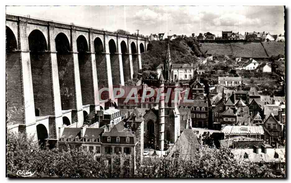 CPA Morlaix Finistere Le Viaduc et I Eglise Ste Melaine