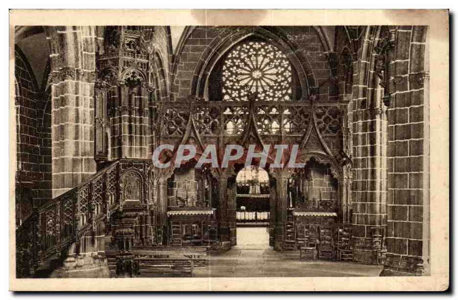 CPA Ar Folgoat Interior of the Church 