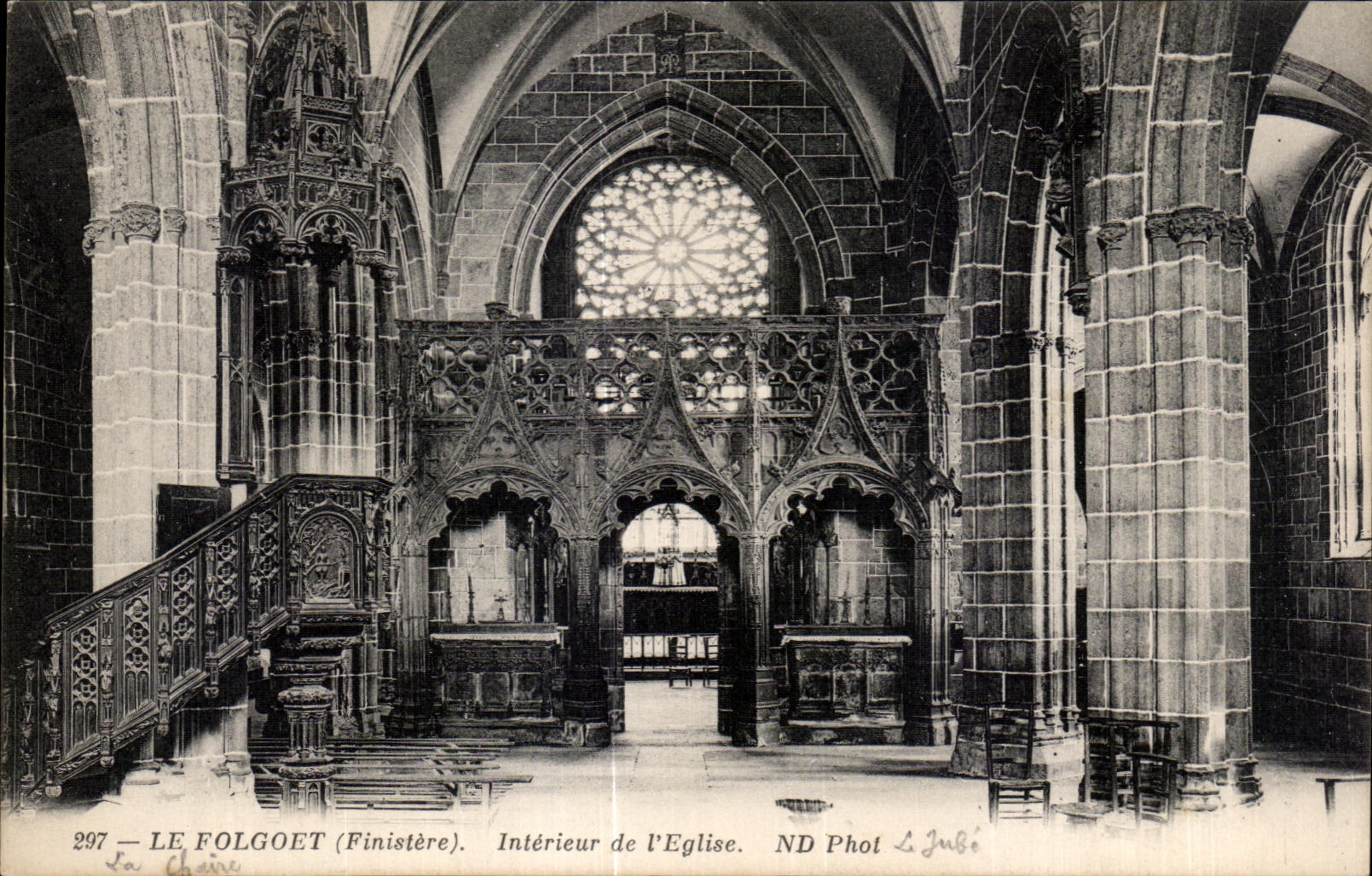 CPA Le Folgoet Finistere Interiur de I Eglise 