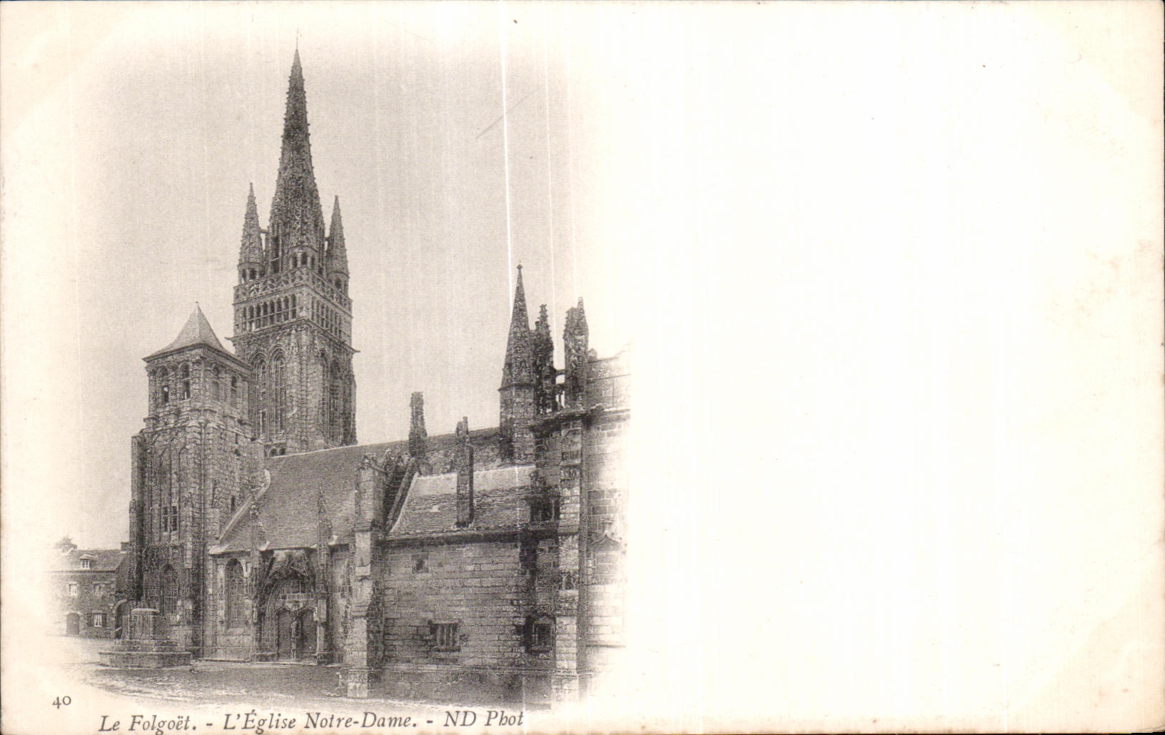 CPA Le Folgoet L Eglise Notre Dame 