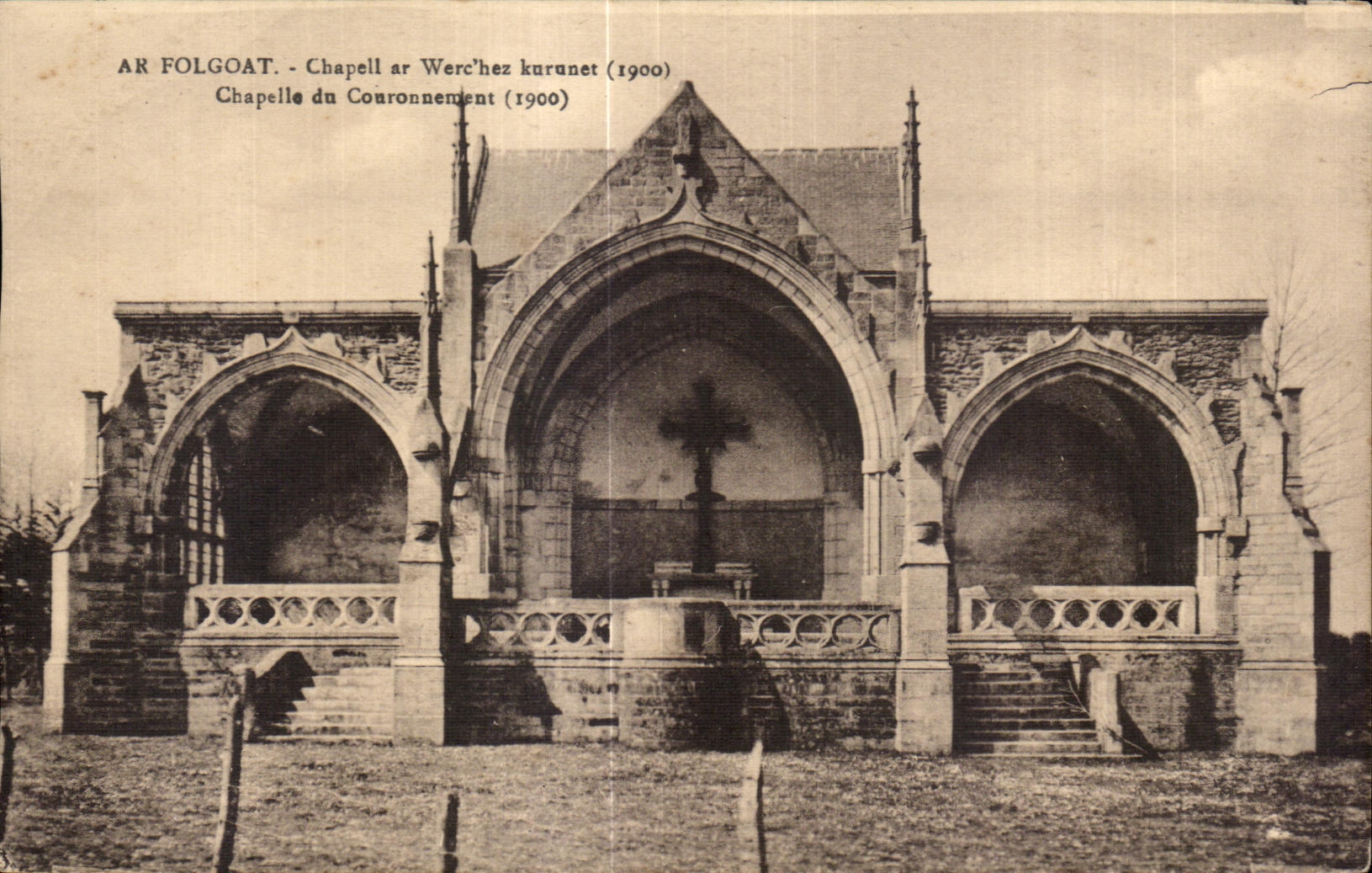 CPA AR Folgoat Chapelle du Couronnement 1900