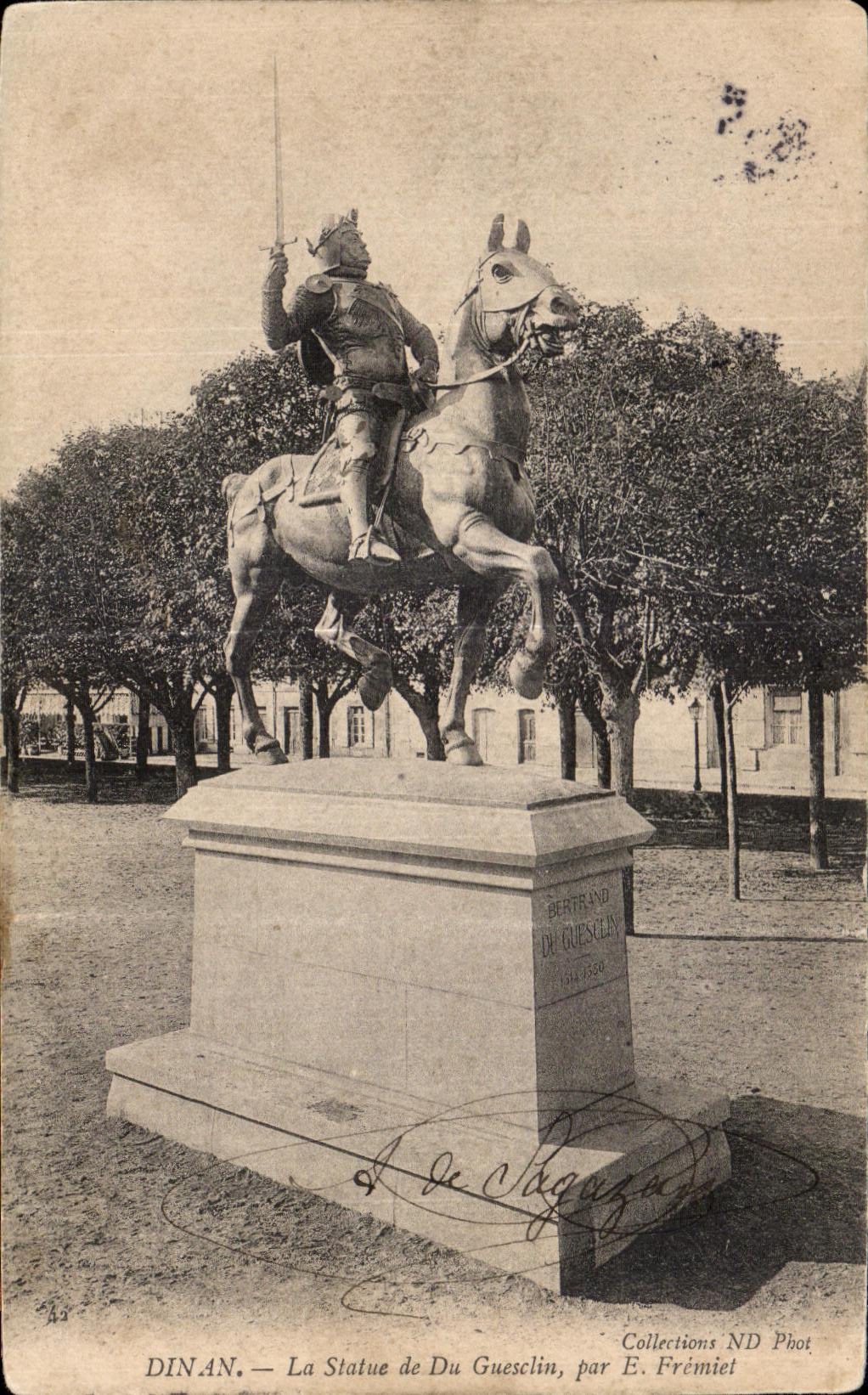 Dinan — La Statue de Du Guesclin, par E. Frémiet
