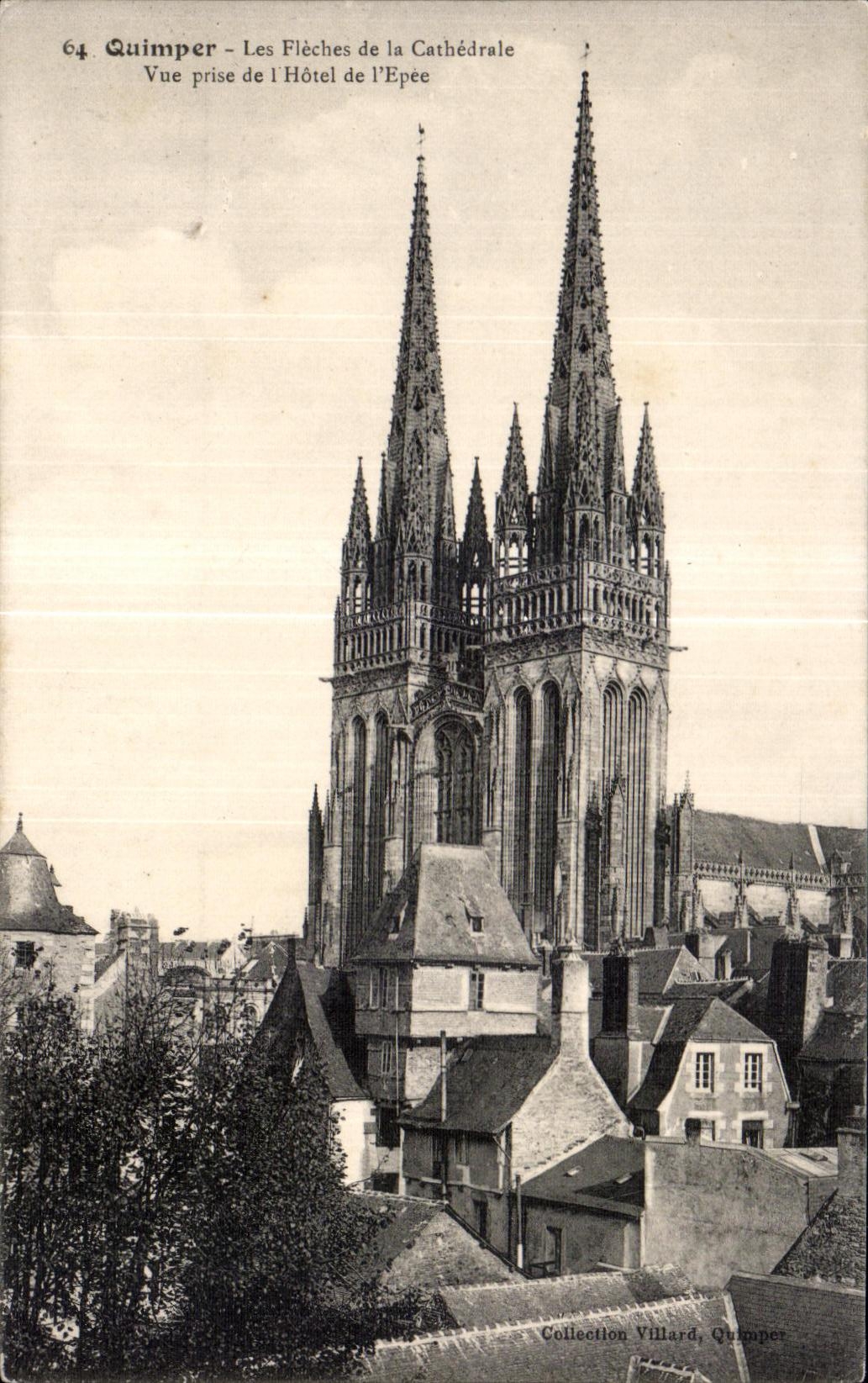 CPA Quimper Les Fieches de la Cathedrale Vue prise de l Hotel de l Epee