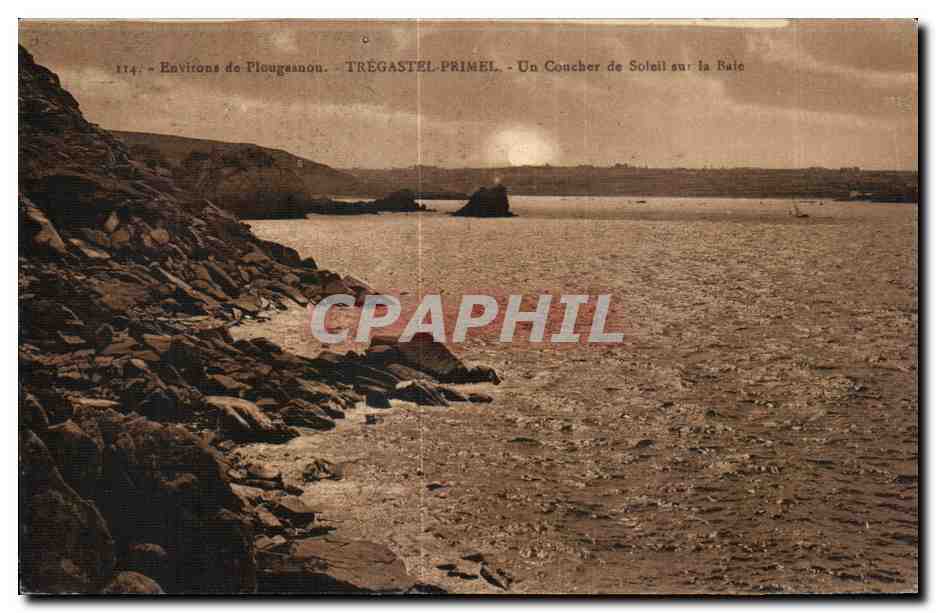 CPA Environs de Plougasnou Tregastel Primel Un Coucher de Soleil sur la Baie