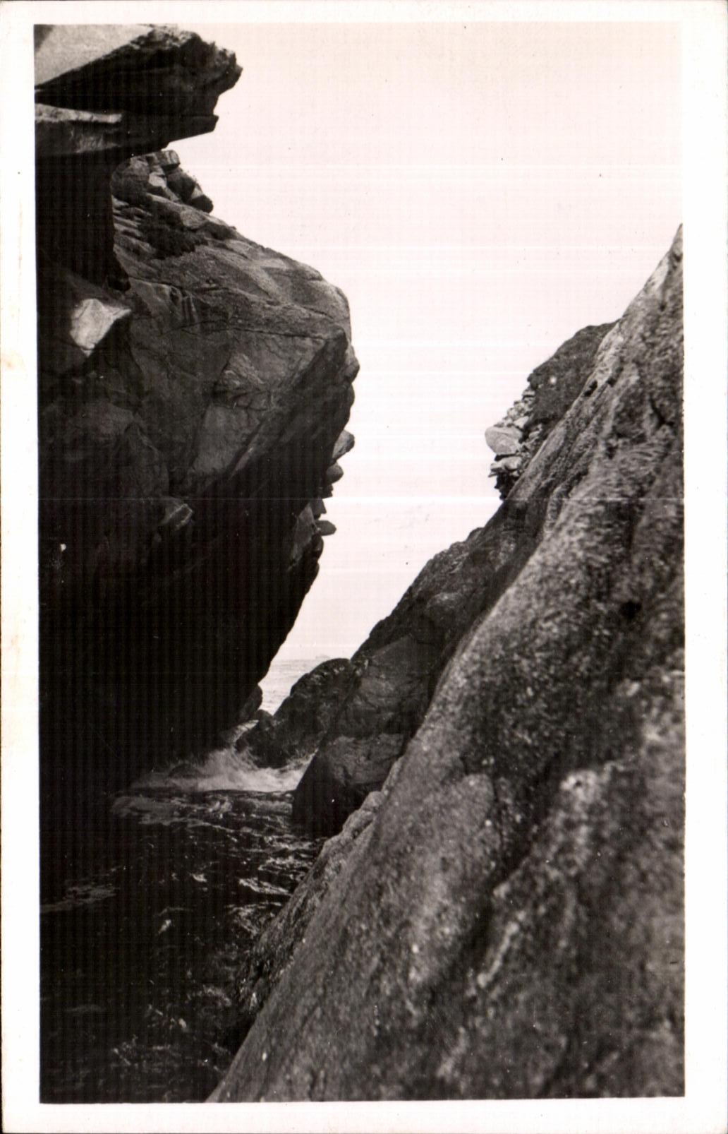 CPA Tregastel Premel La Grande Crevasse