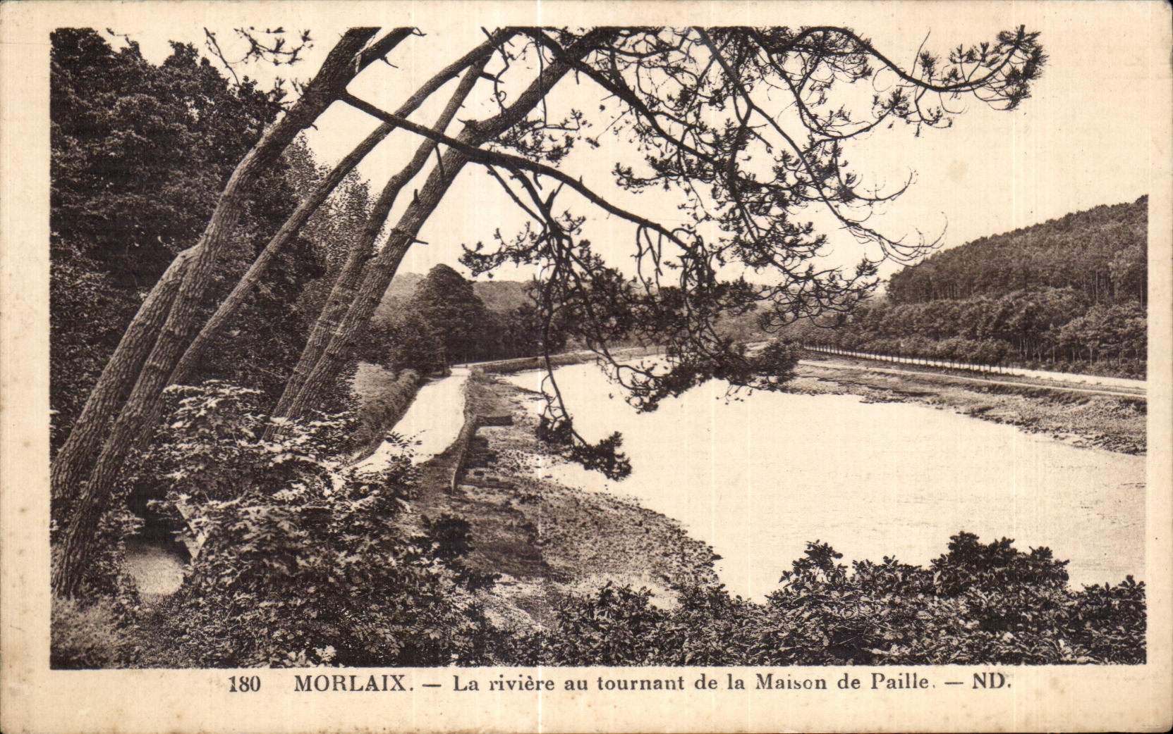 CPA Morlaix La riviere au tournant de la Mison de Paille