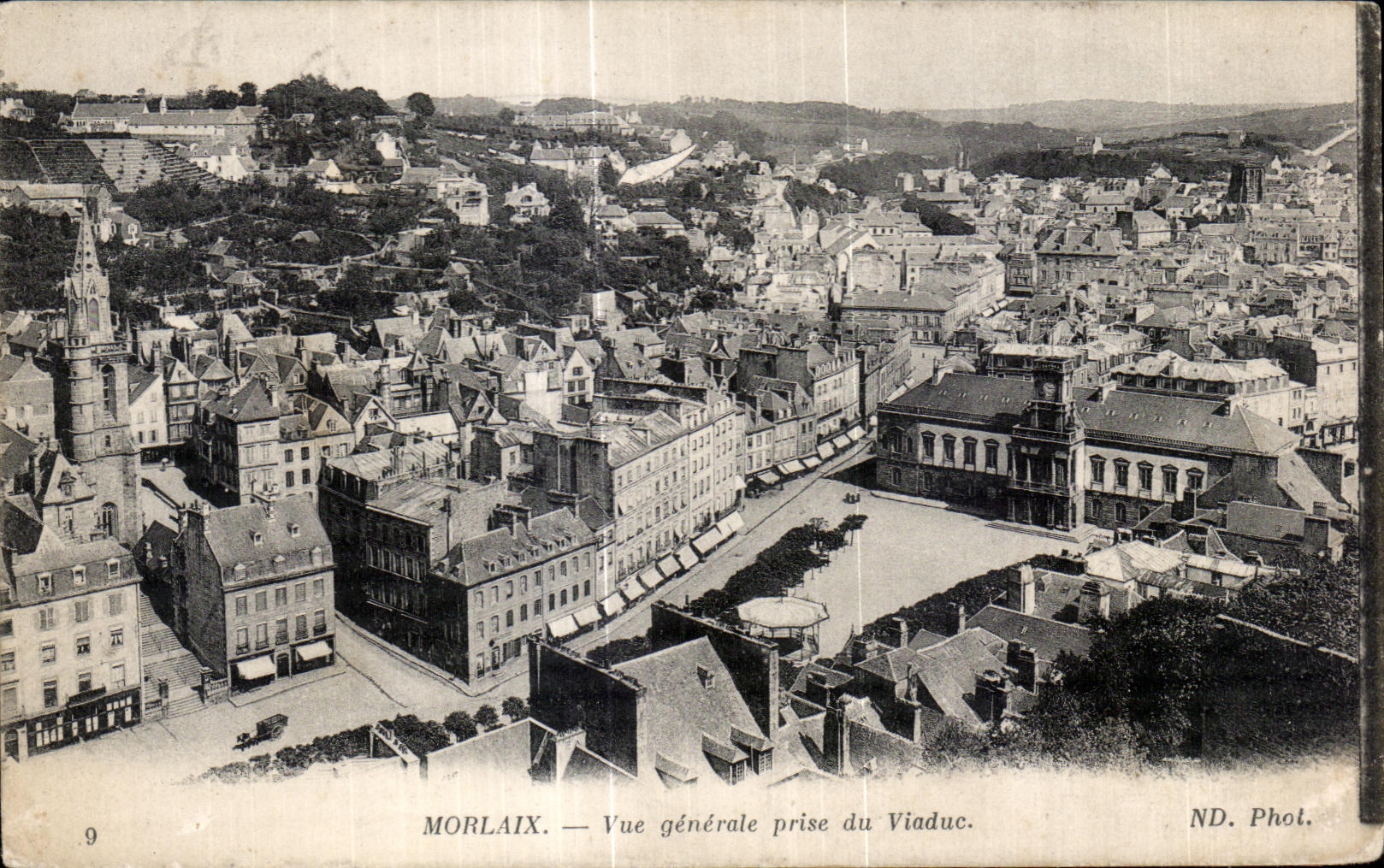CPA Morlaix generale prise du Viaduc
