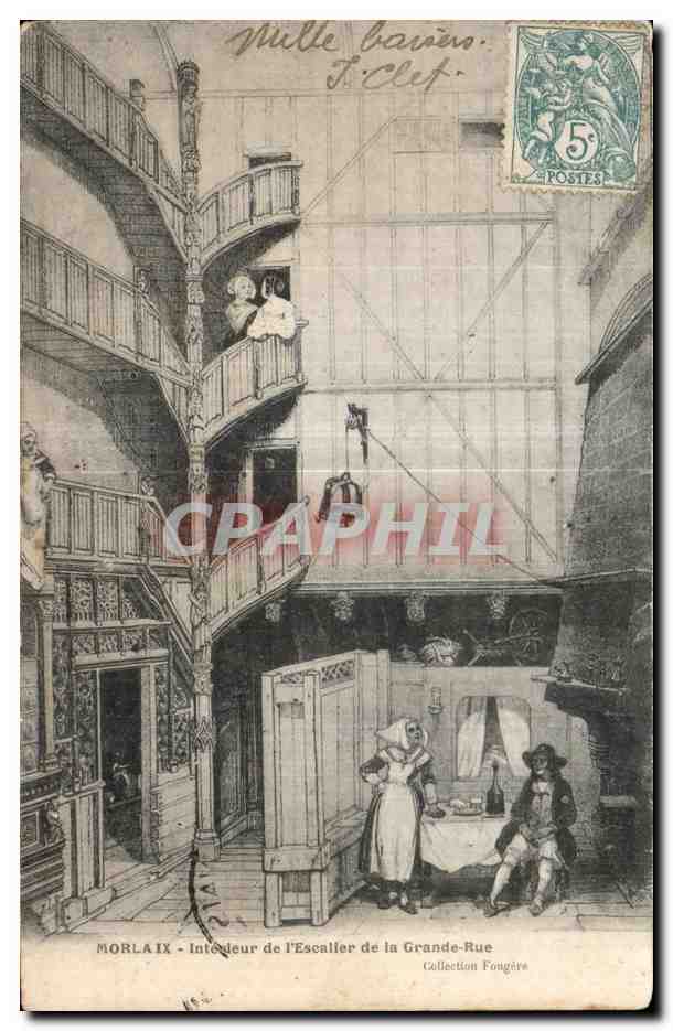 CPA Morlaix Interieur de l Escalier de la Grange Rue