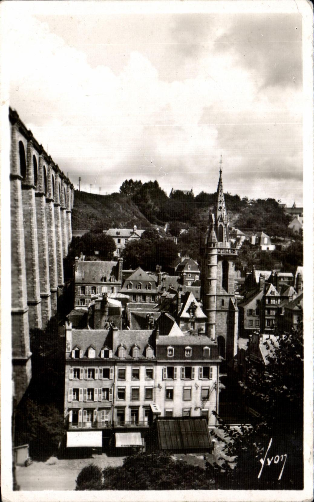 CPA Morlaix Le viaduc l Eglise Saint Melaine