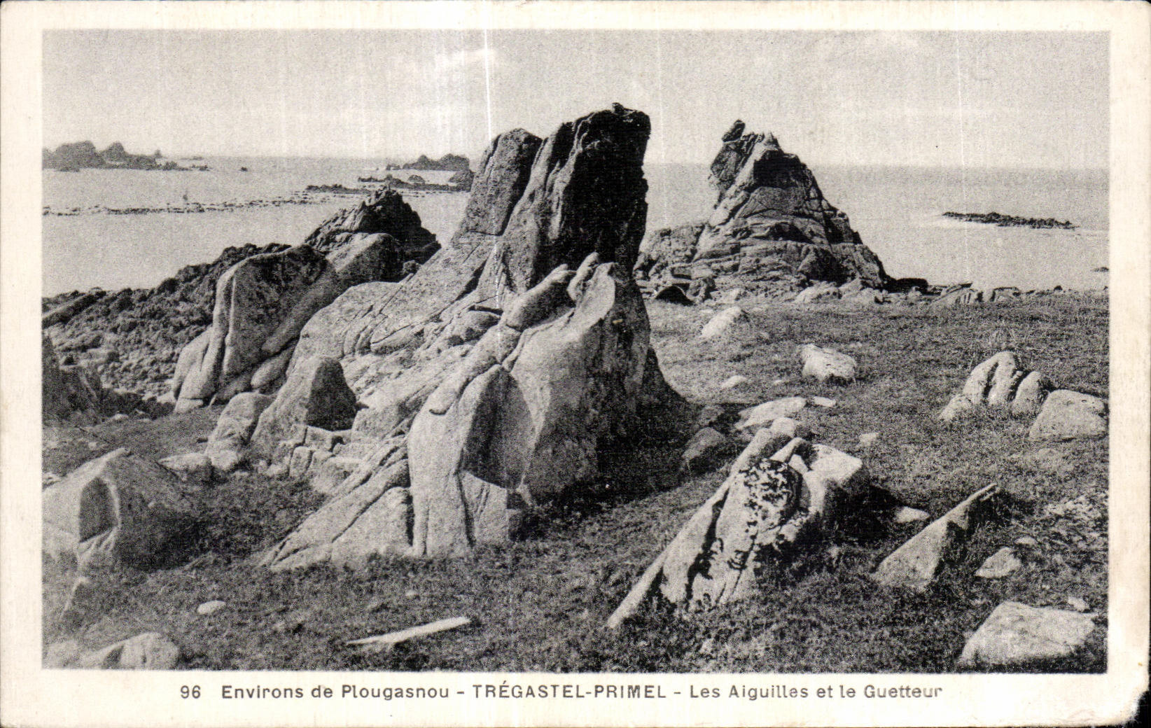 Umgebung von Plougasnou — TRÉGASTEL-PRIMEL — Die Nadeln und der Wachturm