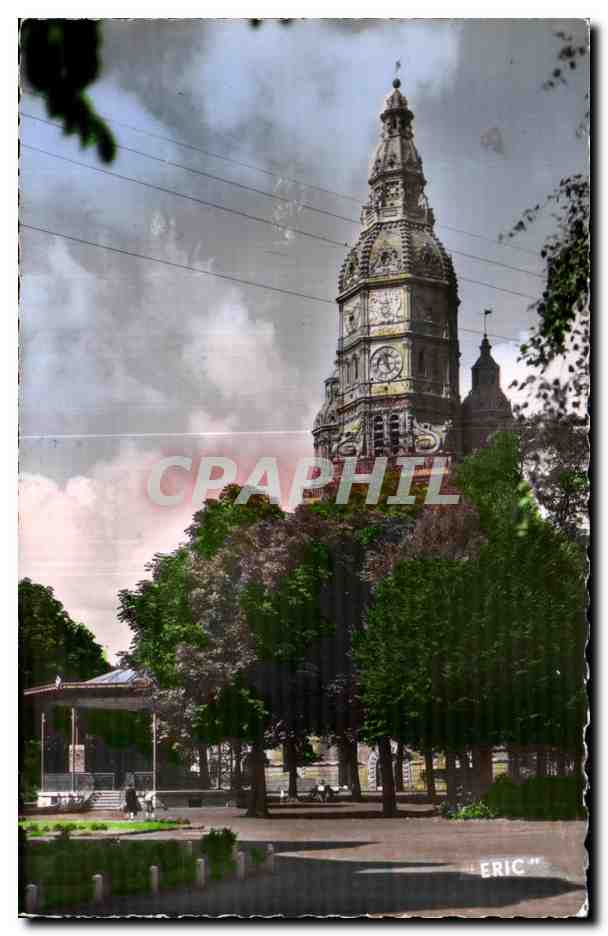 CPA Saint Amand Les eaux La Tour de l Abbaye et le Jardin Public