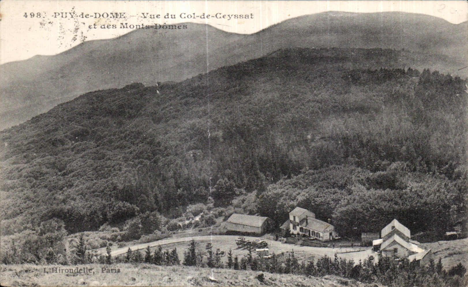 Puy-de-Dôme — Vue du Col-de-Ceyssat et des Monts-Dômes — L'Hirondelle, Paris