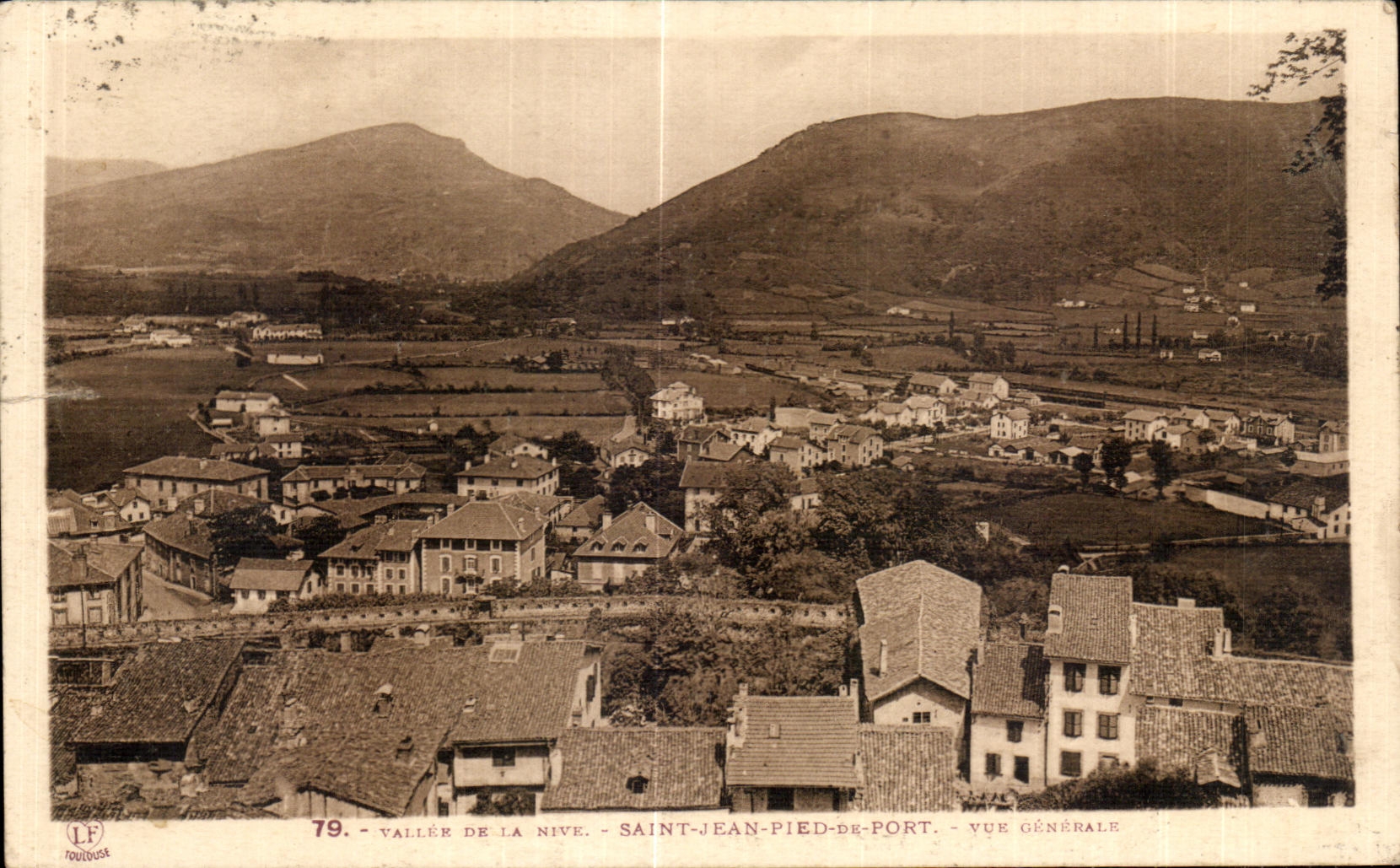CPA Vallee de La Nive Saint Jean Pied de Port vue generale